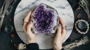 A Full Moon Manifesting Ritual That Will Amplify The Energy of Your Intentions